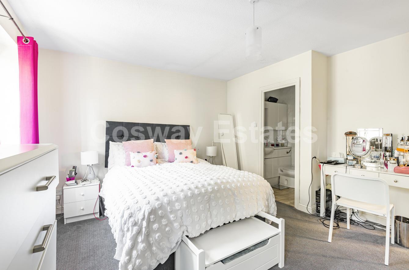 Grenville Place, Mill Hill